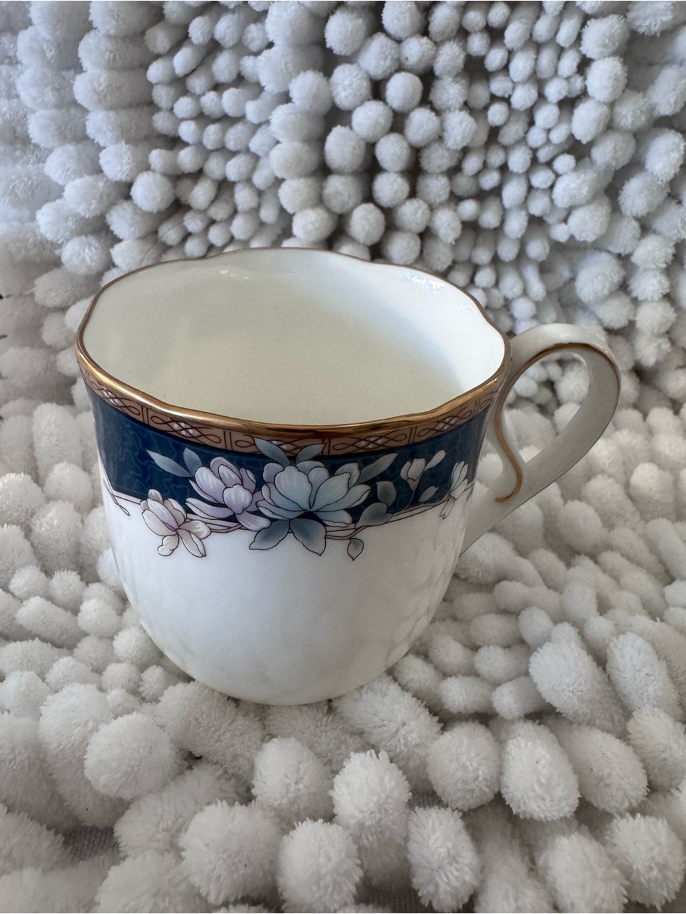 Noritake Bone China SANDHURST Elegant White Porcelain Teacups NEW NEVER USED